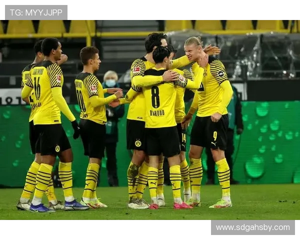 多特蒙德迎战门兴激战一触即发 德甲强强对决谁将笑到最后