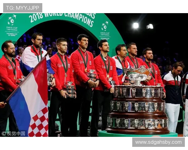 上海网球队在世界杯积分榜上以90分稳居第一名展现强大实力