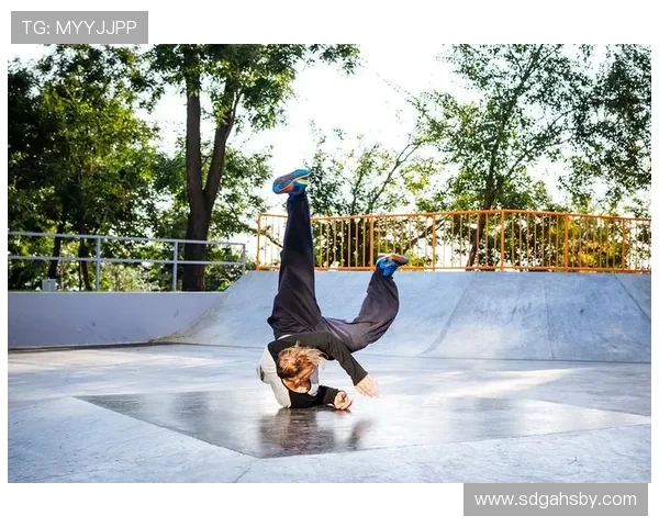 北京极限运动队在世界街舞大赛中的默契配合与精彩表现分析 北京极限运动队在世界街舞大赛中的默契配合与精彩表现分析