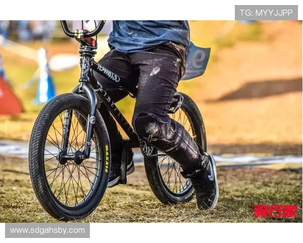 西安极限运动队与成都极限运动队赛后状态分析与复盘探讨