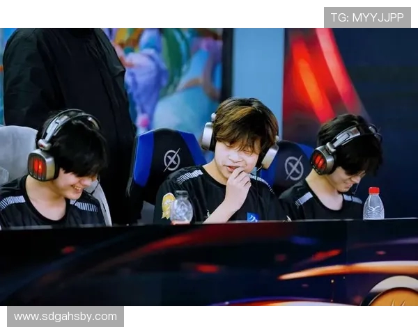 巅峰峡谷荣耀争锋英雄联盟顶级对决燃爆全场争锋王者争锋时刻