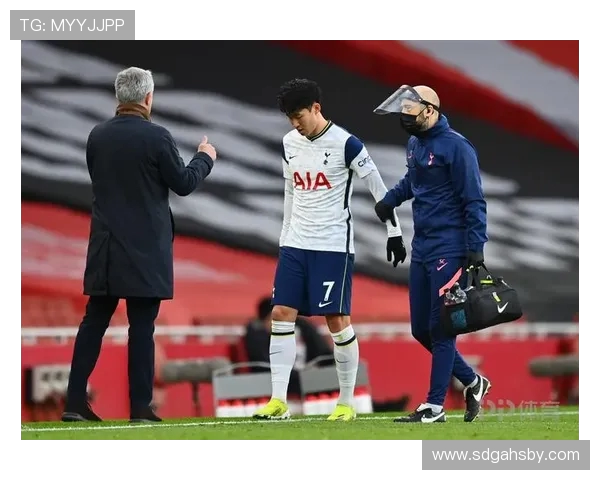 勇士与国王激战正酣18日精彩对决引发球迷热议